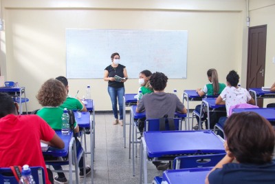 notícia: Governo do Amapá lança edital para selecionar bolsistas do Programa Criança Alfabetizada