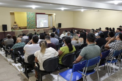 notícia: Governo do Amapá entrega kits pedagógicos e vouchers de combustível para professores do ensino modular indígena