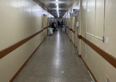 notícia: Corredores do HE ficaram sem pacientes internados durante a madrugada e manhã deste domingo, 12