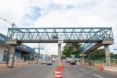 notícia:  Rodovia Duca Serra terá mudança de tráfego neste fim de semana para obras de passarela de pedestres