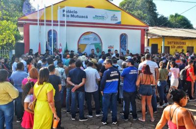 notícia: Governador Clécio Luís transfere sede do Governo do Estado para Mazagão Velho