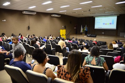 notícia: No Dia de Combate à Tuberculose, profissionais da saúde debatem formas de diminuir abandono do tratamento