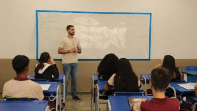 notícia: Governo do Amapá inicia pré-matrícula de alunos nas escolas estaduais no dia 8 de janeiro