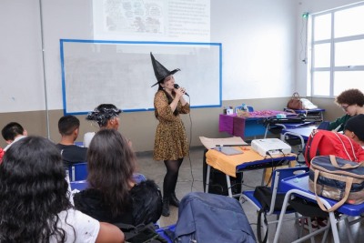 notícia: Escola estadual do Amapá promove ‘aulão de halloween' preparatório para prova nacional