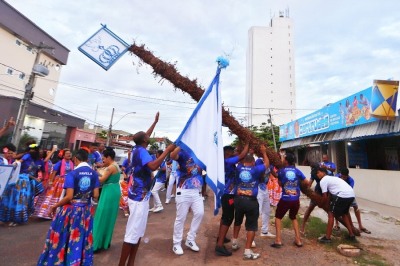 notícia: Com investimentos do Governo do Amapá, Ciclo do Marabaixo 2023 encerra com a derrubada dos mastros e escolha dos festeiros