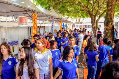 notícia: FOTOS: confira o 1º dia da Folia Literária Internacional do Amapá no Parque do Forte