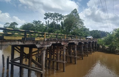 notícia: Setrap faz interdição parcial na ponte do Anauerapucu para manutenção emergencial