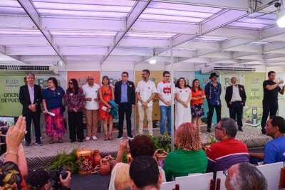 notícia: 'Nós queremos dar um caráter permanente a Folia Literária do Amapá', destaca governador Clécio Luís