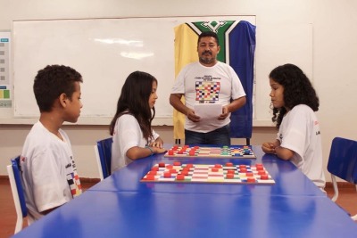 notícia: Estudantes do Amapá participam de feira científica internacional com projetos de matemática e sustentabilidade ambiental