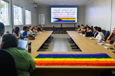 notícia: Governo do Amapá promove encontro de planejamento para execução de políticas direcionadas a comunidade LGBTQIA+