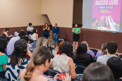 notícia: No Agosto Lilás, Governo do Amapá leva para comunidade debate sobre crime de stalking