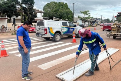 notícia: Governo do Amapá inicia serviços de sinalização no Igarapé da Fortaleza, em Santana