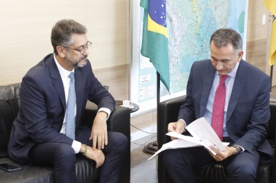 notícia: Governador do Amapá reúne, em Brasília, com ministro da Integração 