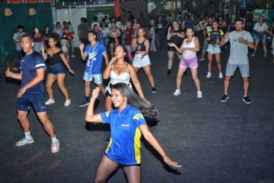 notícia: Aulão de fitdance incentiva público da 52ª Expofeira do Amapá a fazer atividades físicas