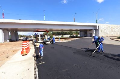 notícia: Governo alcança 98% da pavimentação das vias de acesso ao Viaduto da Duca Serra, em Macapá