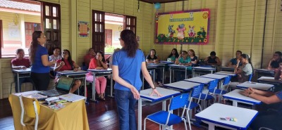 notícia: Governo do Amapá leva formação do Programa Criança Alfabetizada para professores do Bailique