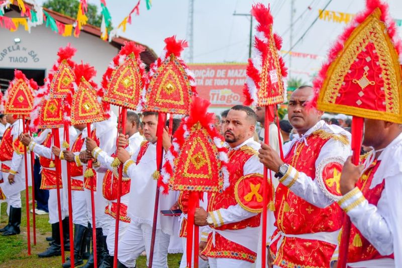 Missa celebra a fé do povo de Mazagão Velho no Dia de São Tiago.

Em 2024, festividade completa 247 anos de tradição e recebe apoio do Governo do Amapá. <div class='credito_fotos'>Foto: Maksuel Martins   |   <a href='/midias/2024/originais/15645_7282455f-4020-2c18-f6d0-33ce73a808c2.jpg' download><i class='fa-solid fa-download'></i> Download</a></div>