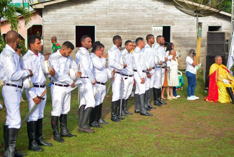 Missa celebra a fé do povo de Mazagão Velho no Dia de São Tiago.

Em 2024, festividade completa 247 anos de tradição e recebe apoio do Governo do Amapá. <div class='credito_fotos'>Foto: Maksuel Martins   |   <a href='/midias/2024/originais/15645_e663c373-df8a-2226-8515-a1d086fe89c9.jpg' download><i class='fa-solid fa-download'></i> Download</a></div>