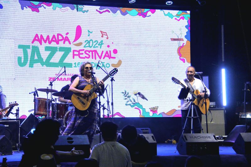 Cantora paraense Maria Lígia e Nonato Aguiar animaram primeira noite do Amapá Jazz Festival