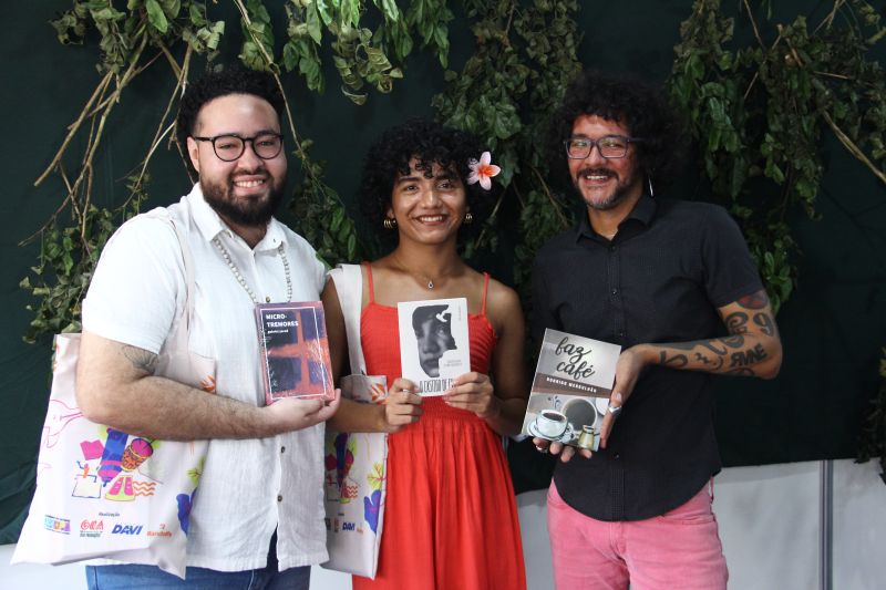 Gabriel Yared, Sophia Pinheiro e Rodrigo Mergulhão