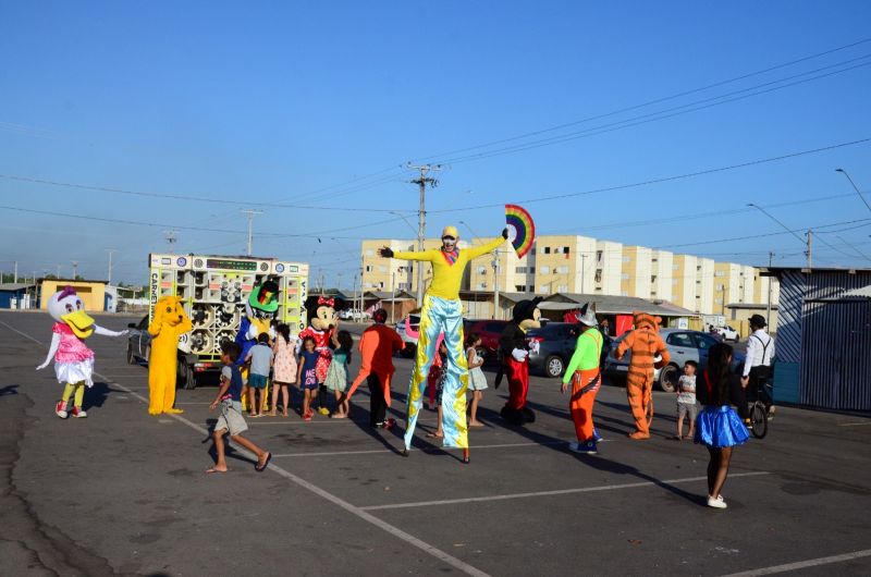 As crianças do residencial foram recebidas com cortejo 