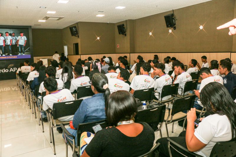 Cerimônia aconteceu no auditório da Fecomercio/AP 