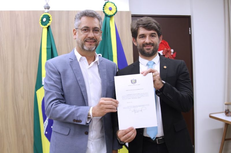 Governador Clécio Luís, em ato de nomeação do novo Procurador-Geral de Justiça do MP-AP, o promotor Alexandre Monteiro