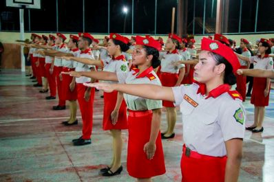 notícia: Mais de 100 estudantes se formam em escola de gestão compartilhada na Zona Norte de Macapá