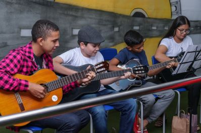 notícia: Governo do Amapá oferta 950 novas vagas para cursos técnicos e profissionalizantes gratuitos em Macapá e Santana 