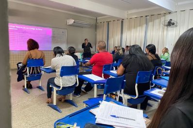 notícia: Governo do Amapá capacita líderes comunitários do habitacional Macapaba em mediação de conflitos