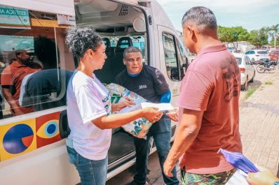 notícia: Amapá Sem Fome: Governo do Estado entrega 100 kits de alimentos para atender pacientes ostomizados 