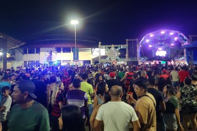 notícia: FOTOS: veja a programação com o som das aparelhagens na Festa do Trabalhador, no Amapá