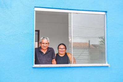 notícia: ‘É um momento único e especial em minha vida’, diz contemplado com apartamento durante visita ao Residencial Vila dos Oliveiras