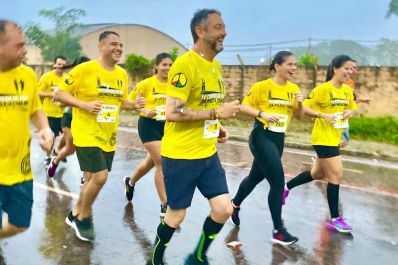 notícia: Governador Clécio Luís participa da corrida de rua em homenagem aos policiais civis do Amapá