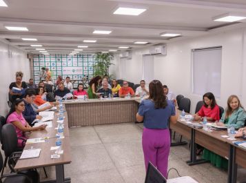 notícia: Governo do Amapá debate avanços na aprendizagem dos anos iniciais em reunião do Comitê Estadual da Criança Alfabetizada