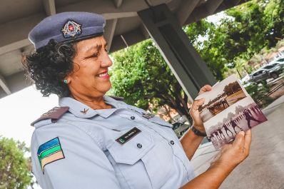 notícia: 'Ser militar sempre foi um sonho', conta policial da primeira turma da PM a admitir mulheres