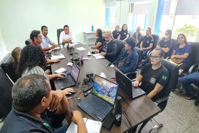 notícia: Comitê de Valorização do Servidor do Governo do Amapá dialoga com Sindicato Socioeducativo da Fcria