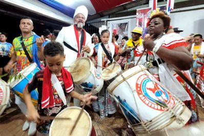 notícia: Carlinhos Brown se torna embaixador do Marabaixo do Amapá 