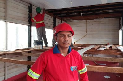 notícia: Abril Verde: ‘blitz’ educativa em canteiro de obras alerta para a segurança no trabalho, em Santana