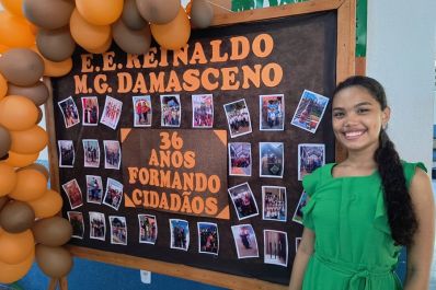 notícia: ‘É uma grande honra ver isso, muito gratificante’, comemora estudante no aniversário de 36 anos da Escola Reinaldo Damasceno