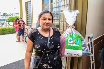 notícia: ‘Essa ajuda veio em boa hora', agradece dona de casa atendida por programas sociais do Governo do Amapá, em Santana