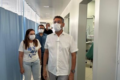 notícia: Governador Clécio Luís realiza inspeção no Hospital de Emergência de Macapá