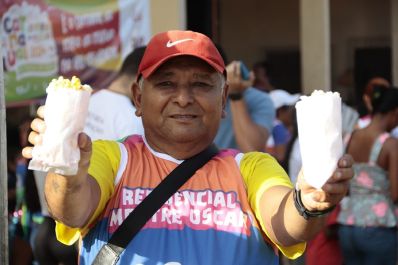 notícia: 'Oportunidade de aumentar a renda’ diz empreendedor no carnaval do Conjunto Mestre Oscar Santos, em Macapá 