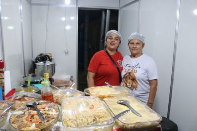 notícia: Carnaval 2024: mais de 100 empreendedores faturam renda extra com vendas de alimentos do Sambódromo de Macapá