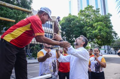 notícia:  Peregrinações em homenagem a São José começam pelo Palácio do Setentrião, em Macapá