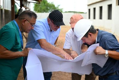 notícia: Governo do Estado vistoria obras de construção da 'Casa da Mulher Brasileira', em Macapá