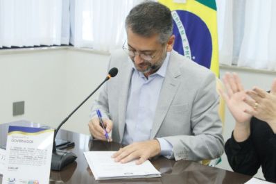 notícia: Governador Clécio Luís sanciona lei que implementa o programa ‘Amapá Sem Fome’