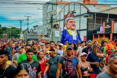 notícia: 'A Banda' atrai mais de 150 mil pessoas na despedida da temporada carnavalesca, em Macapá