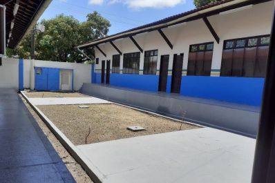 notícia: Governo do Amapá intensifica obras escolares em preparação para a volta às aulas