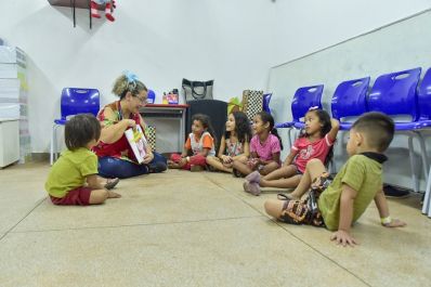 notícia: Governo do Amapá promove recreação e atividades lúdicas para crianças de famílias desabrigadas em Macapá